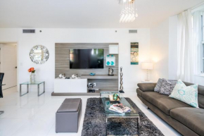 Luxury 3 Bds in Aventura Yacht club